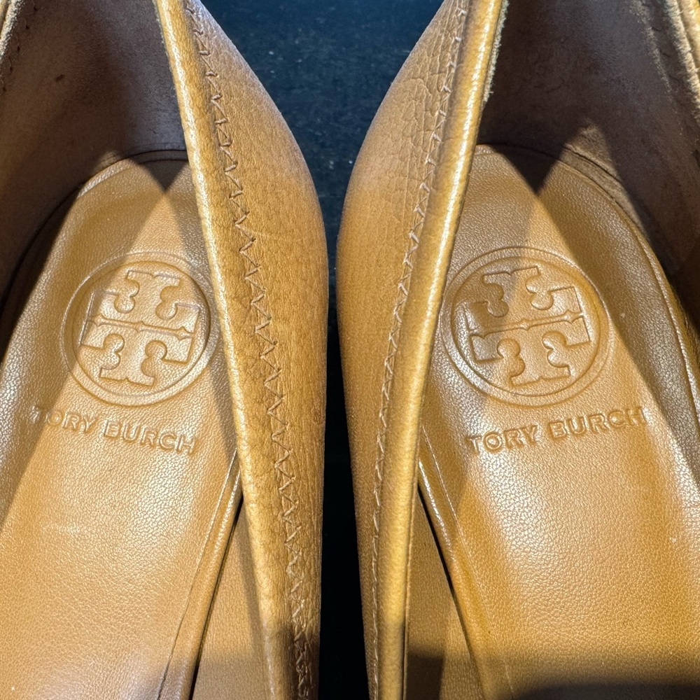 Tory Burch tan leather wedge heels. Womens size 10M. Great condition. - Picture 2 of 8